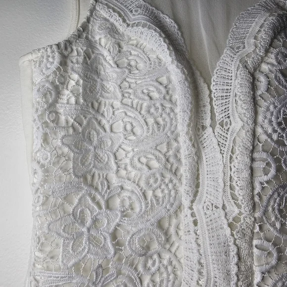 Lulus Cali Cantina White Lace Bodysuit Sz L - Picture 7 of 16